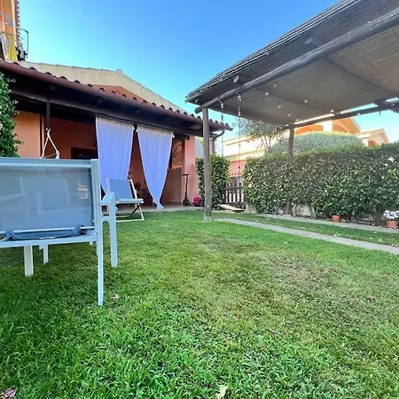 Apartment I Giardini Di Murta Maria